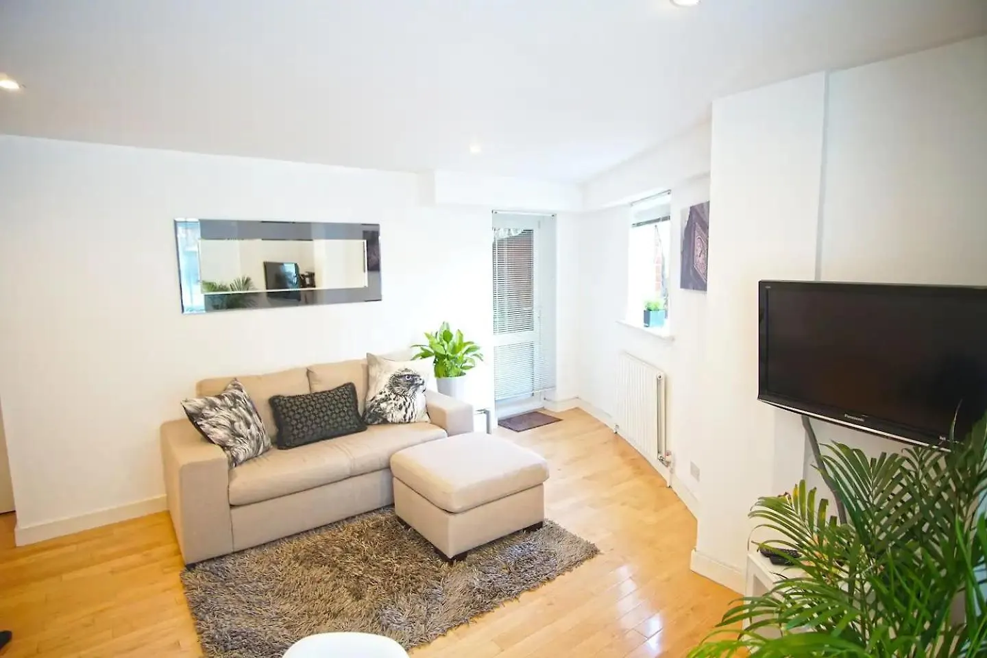 Superior Canary Wharf O2 Arena 2Br Apartment London