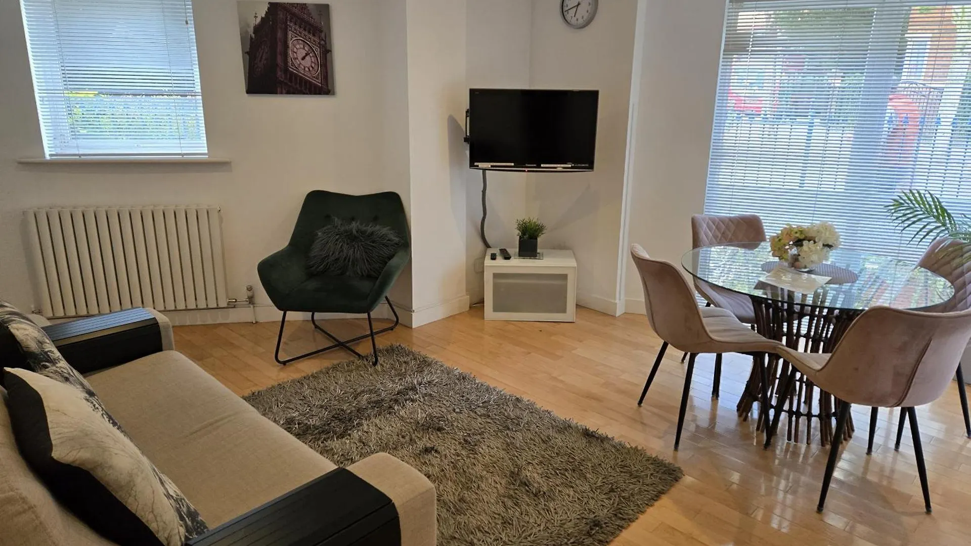 Superior Canary Wharf O2 Arena 2Br Apartment London